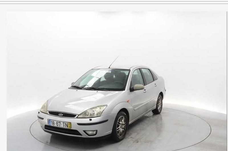 Usado 2002 Ford Focus Ghia Sedan | € 2.200 (Preço justo) - Imagem 1/4