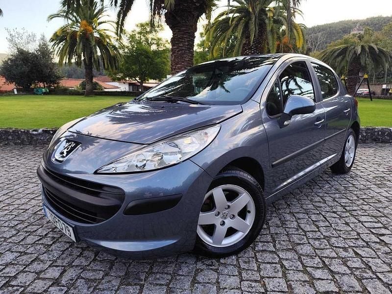 Usado 2009 Peugeot 207 Sedan | € 3.500 (Preço justo) - Imagem 1/4