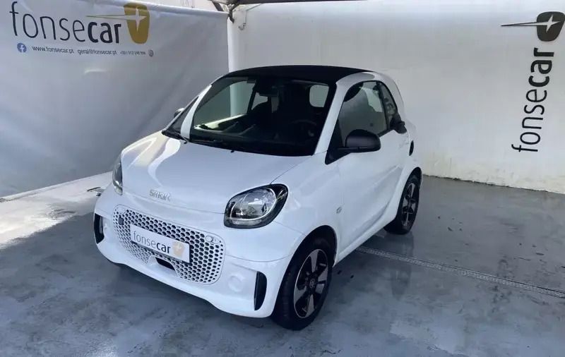Branco Usado 2021 Smart ForTwo Electric Drive Passion Citadino | € 11.990 - Imagem 1/4