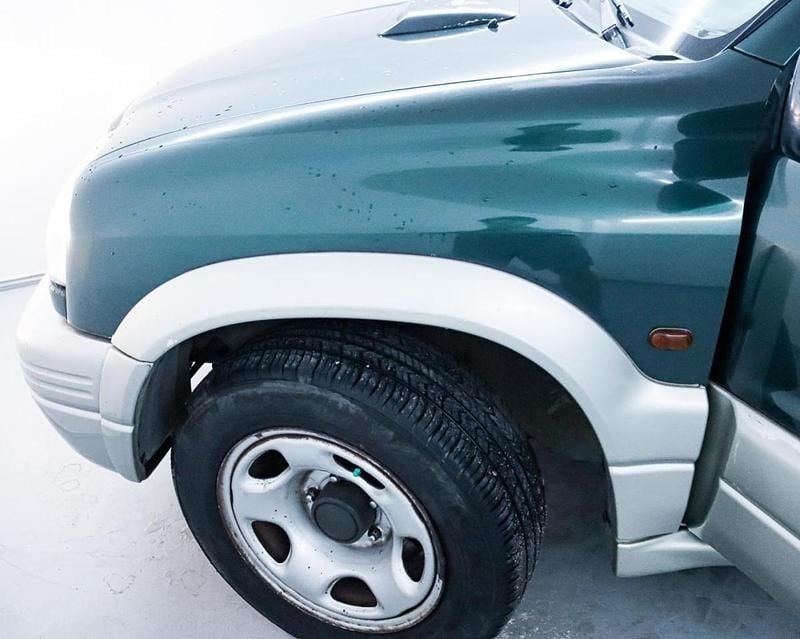 Usado Suzuki Vitara 87 HP (63 kW) 1998 Verde