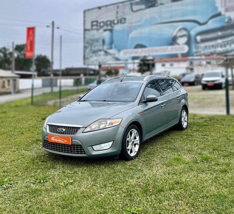 Cinza Usado 2007 Ford Mondeo Titanium Sedan | € 5.900 (Preço justo) - Imagem 1/4