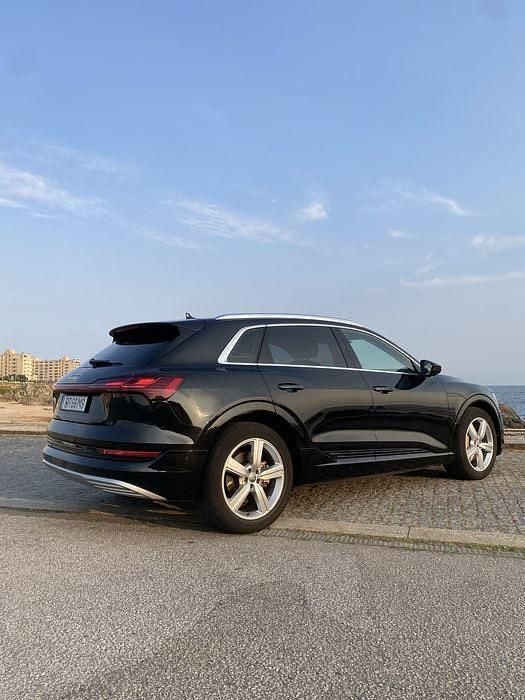 Usado 2019 Audi e-tron SUV | € 26.490 (Bom preço) - Imagem 1/4