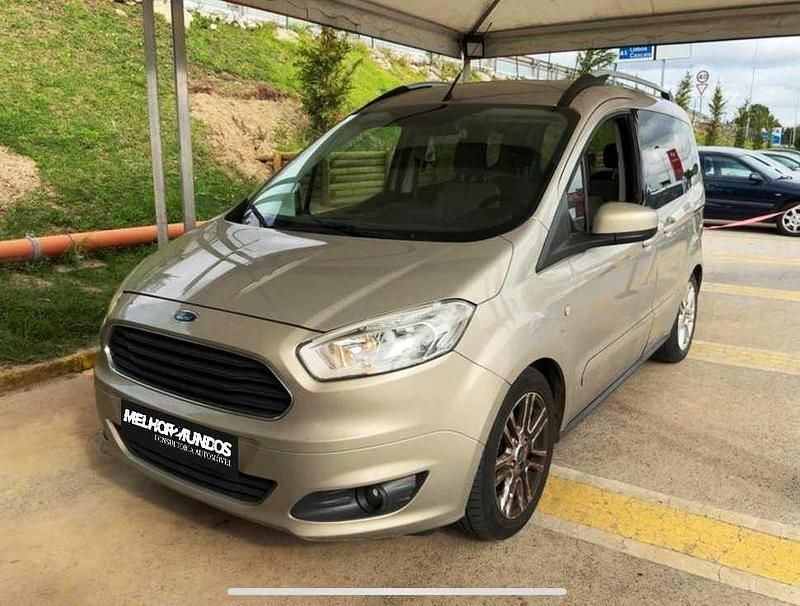 Cinzento Usado 2015 Ford Tourneo | € 8.990 (Preço elevado) - Imagem 1/4