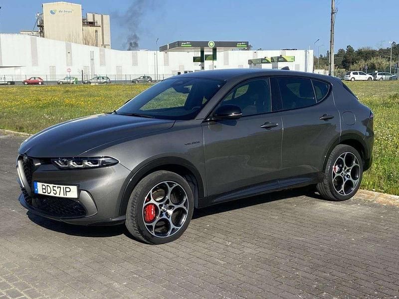 Usado Alfa Romeo Tonale Veloce 280 HP (205 kW) 2023 Cinza SUV