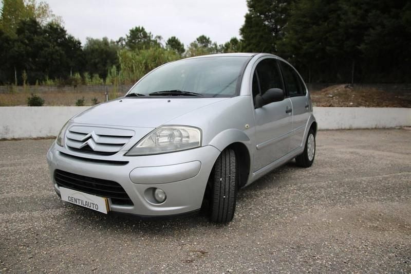 Cinzento Usado 2007 Citroën C3 Citadino | € 3.500 (Preço justo) - Imagem 1/4