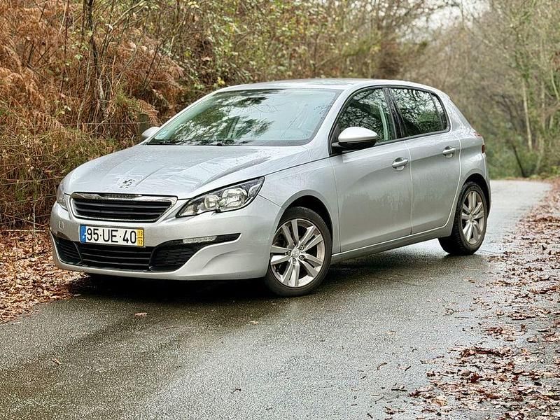 Usado Peugeot 308 90 HP (66 kW) 2013 Sedan