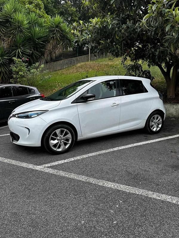 Usado Renault Zoe 67 kW (92 HP) 2019 Branco Citadino