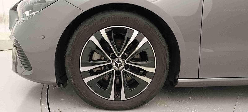 Usado Mercedes CLA180 116 HP (85 kW) 2024 Outro Sedan