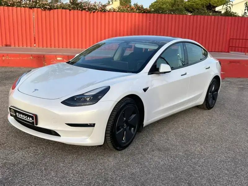 Branco pérola Usado 2023 Tesla Model 3 Long Range Sedan | € 35.900 (Preço justo) - Imagem 1/4