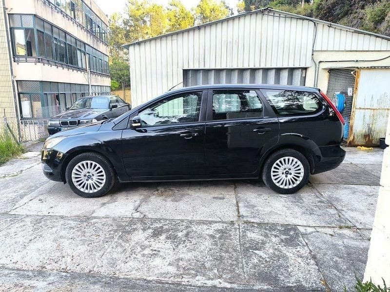 Usado Ford Focus Titanium 109 HP (80 kW) 2010 Carrinha