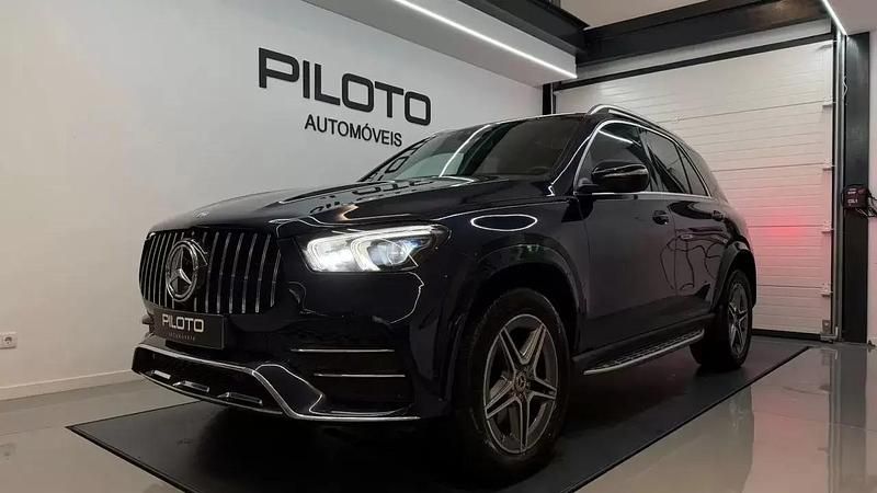 Azul escuro Usado 2020 Mercedes GLE300 SUV | € 63.990 - Imagem 1/4