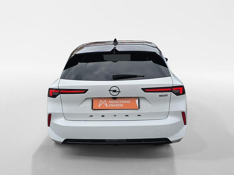 Usado Opel Astra 145 HP (106 kW) 2025 Branco Carrinha