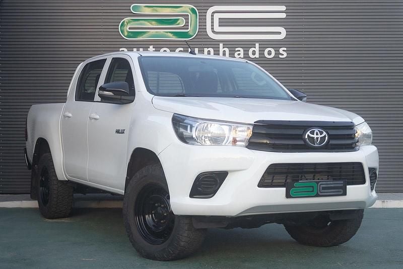 Branco Usado 2017 Toyota HiLux Pickup | € 21.750 (Bom preço) - Imagem 1/4