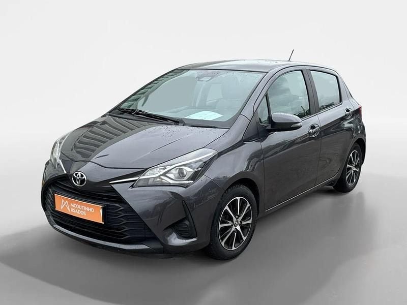 Cinza Usado 2020 Toyota Yaris Comfort | € 14.240 (Bom preço) - Imagem 1/4