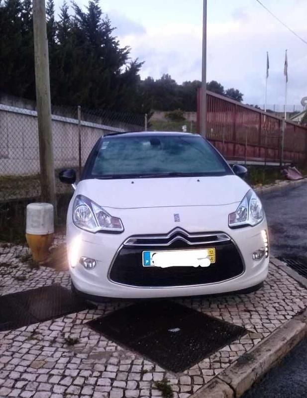 Branco Usado 2012 Citroën DS3 Citadino | € 8.550 (Bom preço) - Imagem 1/4