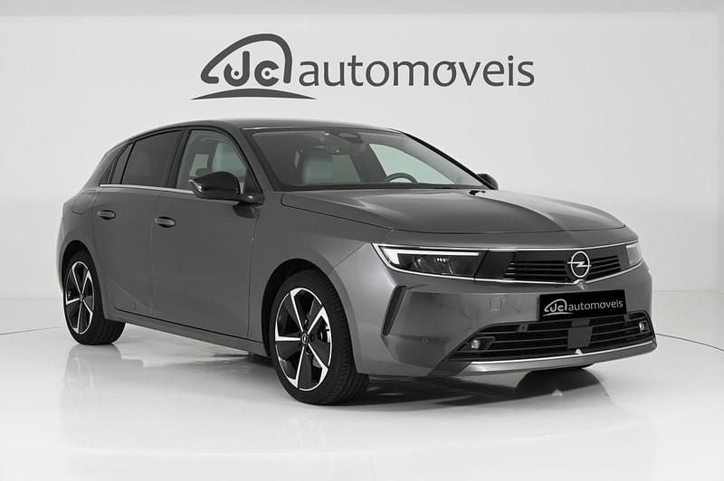 Cinza Usado 2023 Opel Astra Elegance | € 22.500 (Preço justo) - Imagem 1/4