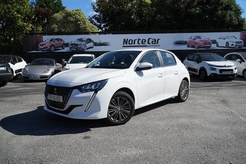 Branco Usado 2021 Peugeot 208 Active Citadino | € 11.500 (Bom preço) - Imagem 1/1