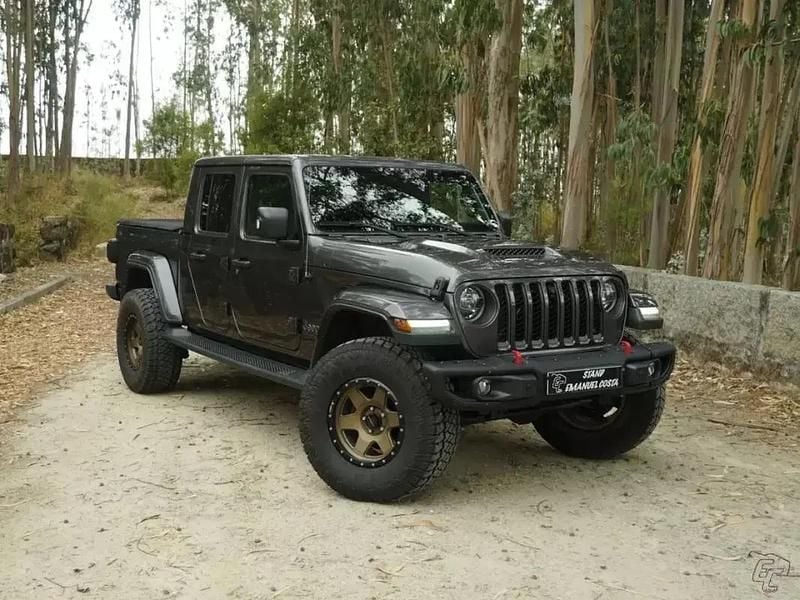 Cinza Usado 2021 Jeep Gladiator SUV | € 66.800 - Imagem 1/4