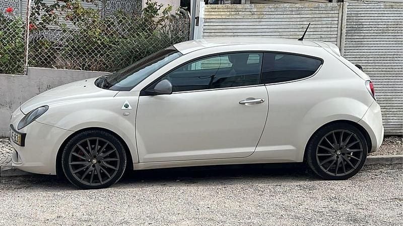 Usado 2011 Alfa Romeo MiTo Quadrifoglio Citadino | € 7.000 (Super Preço) - Imagem 1/4