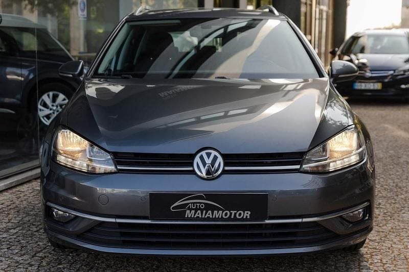 Usado VW Golf VII 115 HP (84 kW) 2019 Cinzento Carrinha