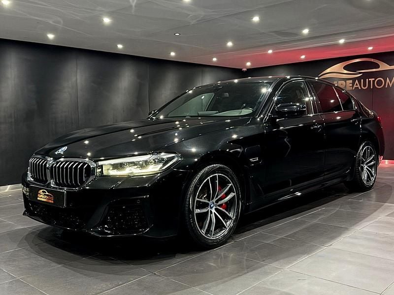 Preto Usado 2022 BMW 530 Performance Coupé | € 36.900 - Imagem 1/4
