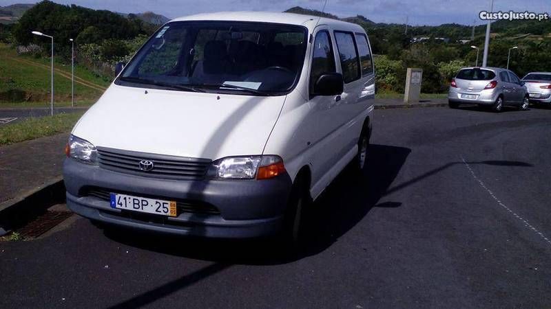 Toyota 9 мест
