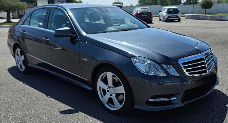 Usado 2012 Mercedes E250 Avantgarde Sedan | € 17.900 (Preço elevado) - Imagem 1/4