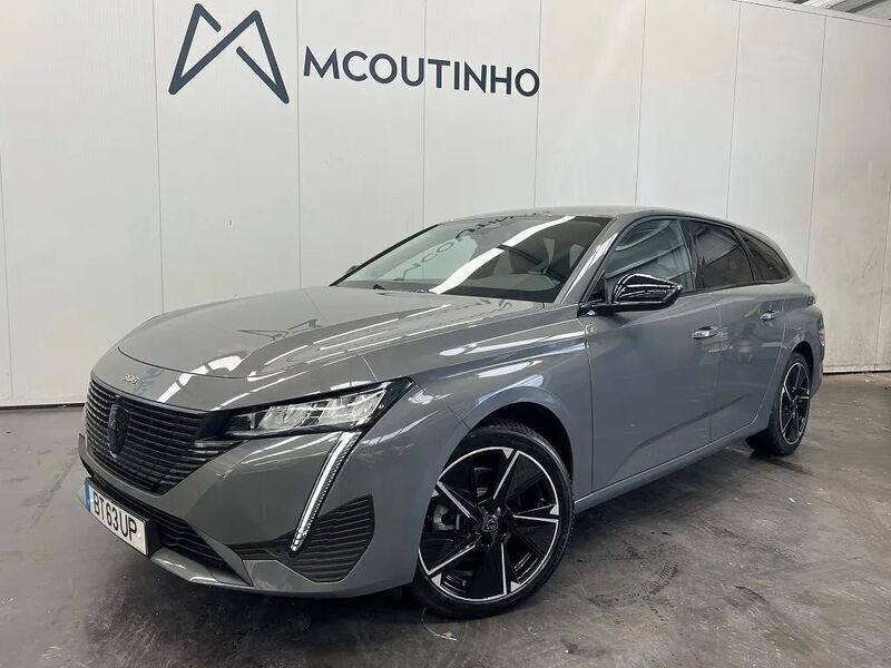 Cinza Usado 2025 Peugeot e-308 Allure Citadino | € 35.750 (Preço elevado) - Imagem 1/4