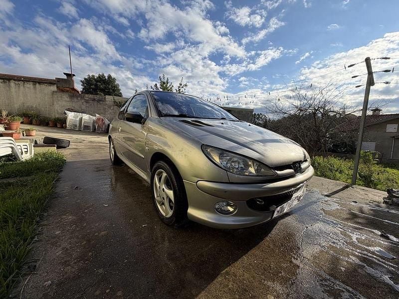 Usado 2005 Peugeot 206 | € 2.300 (Bom preço) - Imagem 1/4