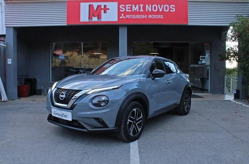 Cinza Usado 2025 Nissan Juke Acenta SUV | € 23.900 (Preço elevado) - Imagem 1/4