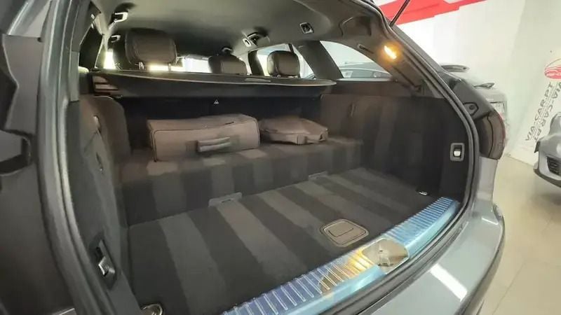 Usado Mercedes C300e Avantgarde 306 HP (225 kW) 2020 Cinzento Carrinha