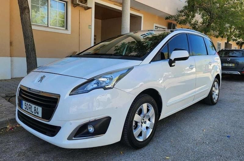 Usado 2016 Peugeot 5008 Monovolume | € 10.900 (Preço justo) - Imagem 1/4