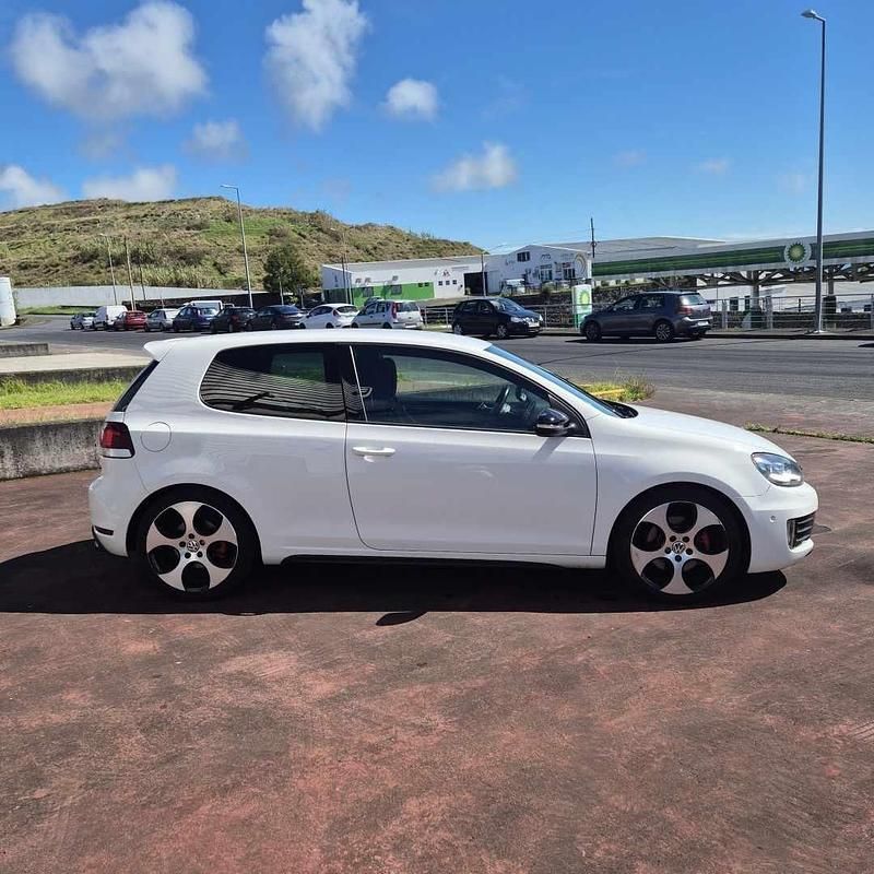 Usado VW Golf VI 210 HP (154 kW) 2010 Branco Citadino