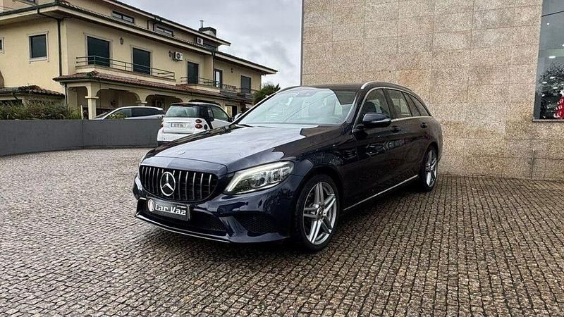 Azul Usado 2019 Mercedes C200 Avantgarde Carrinha | € 24.950 (Preço justo) - Imagem 1/4