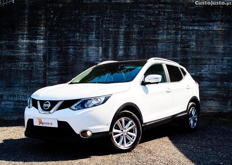 Branco Usado 2014 Nissan Qashqai Tekna SUV | € 13.750 (Preço justo) - Imagem 1/1