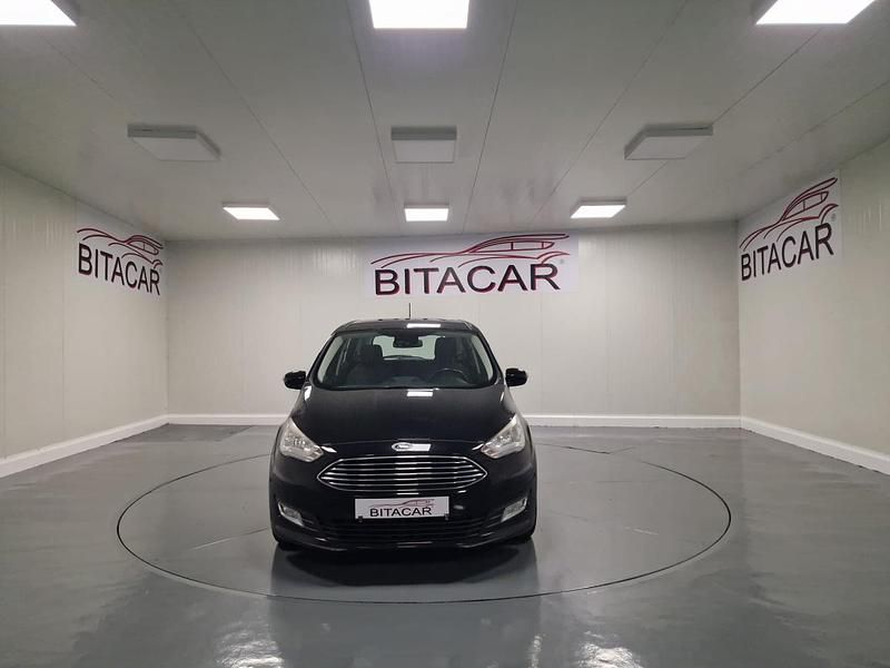 Usado Ford Grand C-Max 125 HP (91 kW) 2018 Preto Monovolume