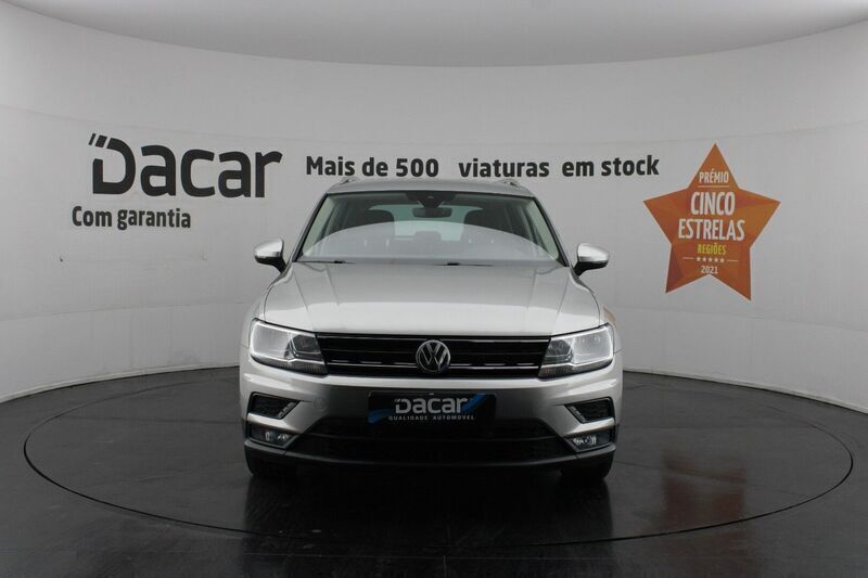 Cinzento Usado 2017 VW Tiguan SUV | € 20.899 (Preço justo) - Imagem 1/3