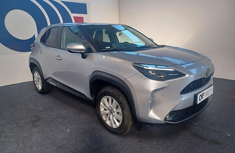 Cinza Usado 2024 Toyota Yaris Hybrid Comfort | € 26.250 (Preço justo) - Imagem 1/4