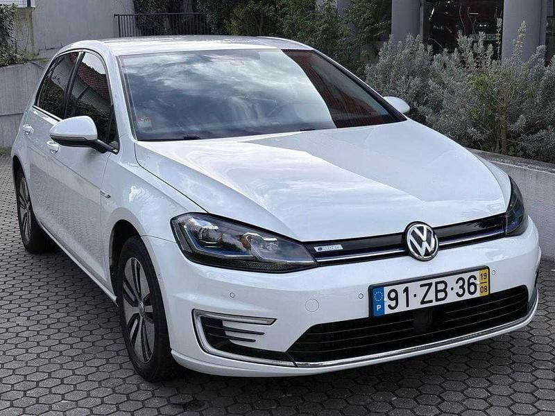 Usado VW e-Golf 100 kW (136 HP) 2019 Branco Citadino