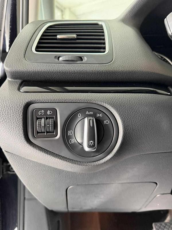 Usado VW Sharan 150 HP (110 kW) 2017 Preto Monovolume