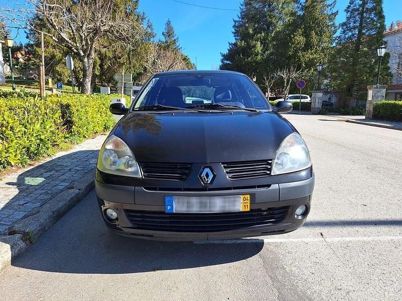 Usado Renault Clio II 2004 Sedan