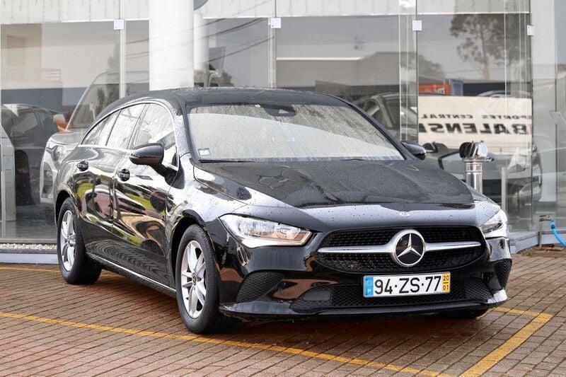 Usado Mercedes CLA180 Style 116 HP (85 kW) 2020 Preto Sedan