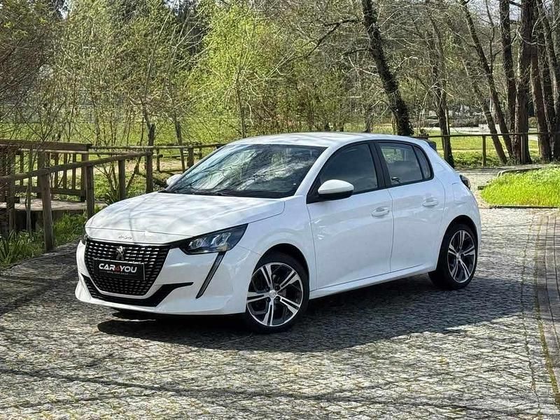 Branco Usado 2020 Peugeot 208 Allure Citadino | € 14.990 (Bom preço) - Imagem 1/4