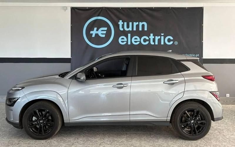 Usado Hyundai Kauai 100 kW (136 HP) 2022 Cinzento SUV