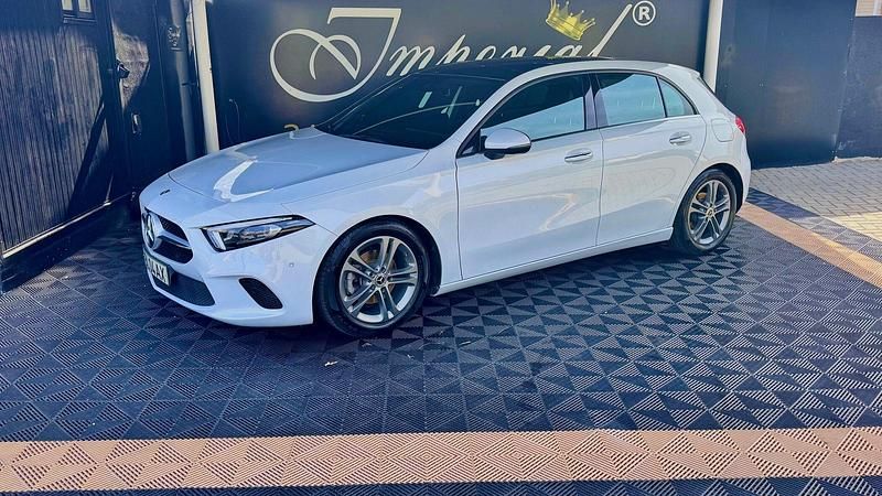 Branco Usado 2018 Mercedes A180 AMG line | € 21.900 (Preço elevado) - Imagem 1/4