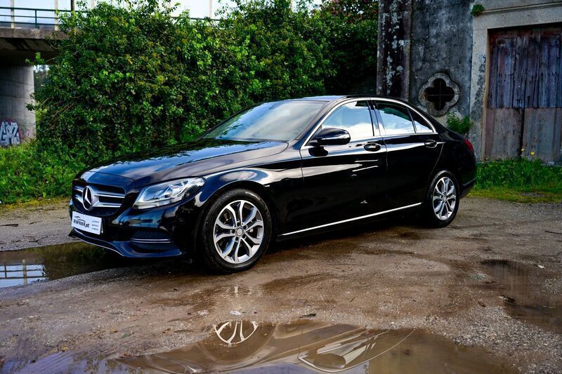 Preto Usado 2014 Mercedes C220 Avantgarde Sedan | € 18.990 - Imagem 1/4