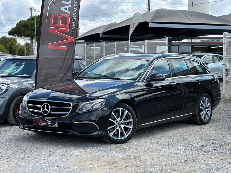 Preto Usado 2019 Mercedes E220 Avantgarde Carrinha | € 29.900 (Preço justo) - Imagem 1/4