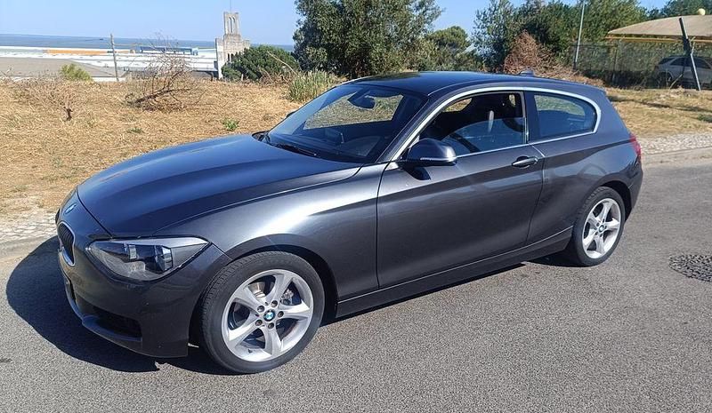 Usado 2012 BMW 118 Sport Line Citadino | € 5.500 - Imagem 1/4
