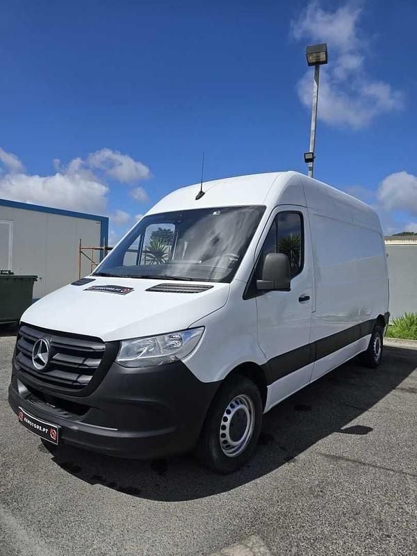 Branco Usado 2020 Mercedes Sprinter Van | € 24.990 (Bom preço) - Imagem 1/4