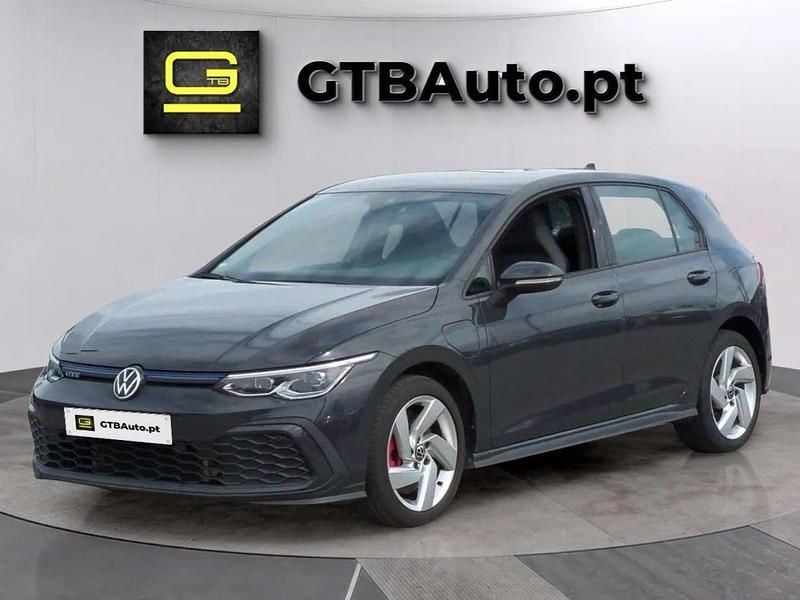 Cinzento Usado 2021 VW Golf VIII | € 26.499 (Preço justo) - Imagem 1/4
